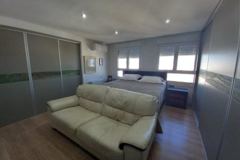 Apartment for sale in Guardamar del Segura, Alicante, Spain 1 bedroom, 77 sq.m. No. 183635 - photo 14