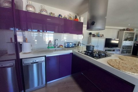 Apartment for sale in Guardamar del Segura, Alicante, Spain 1 bedroom, 77 sq.m. No. 183635 - photo 10