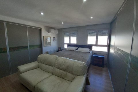 Apartment for sale in Guardamar del Segura, Alicante, Spain 1 bedroom, 77 sq.m. No. 183635 - photo 20