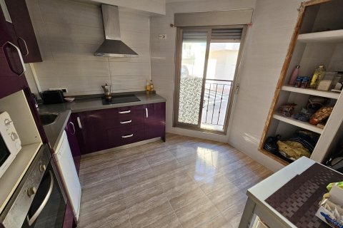 Apartment for sale in Guardamar del Segura, Alicante, Spain 2 bedrooms, 66 sq.m. No. 183637 - photo 4
