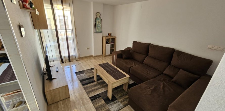 Apartment in Guardamar del Segura, Alicante, Spain 2 bedrooms, 66 sq.m. No. 183637