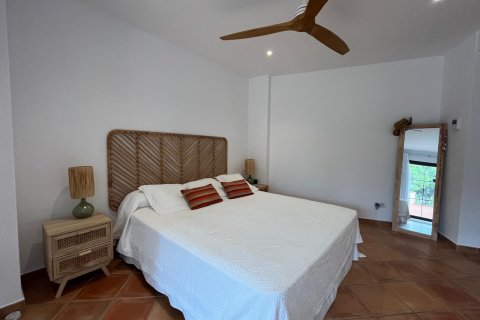 Huvila vuokrattavana Santa Ponsa, Mallorca, Espanja, 3 makuuhuonetta, 194 m2 No. 186960 - kuva 11