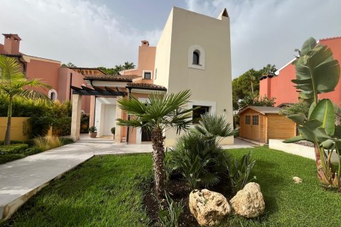 Huvila vuokrattavana Santa Ponsa, Mallorca, Espanja, 3 makuuhuonetta, 194 m2 No. 186960 - kuva 2