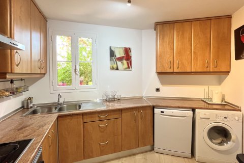 Huoneisto vuokrattavana Santa Ponsa, Mallorca, Espanja, 2 makuuhuonetta, 130 m2 No. 186958 - kuva 14