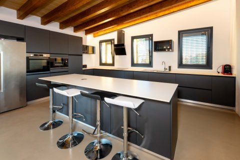 Finca for rent Campos, Mallorca, Spain 5 bedrooms, 500 sq.m. No. 111816 - photo 14