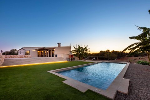 Finca for rent Campos, Mallorca, Spain 5 bedrooms, 500 sq.m. No. 111816 - photo 1