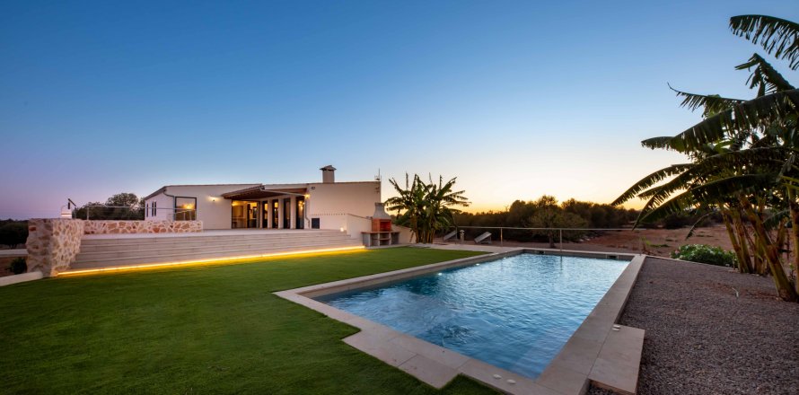 Finca Campos, Mallorca, Spain 5 bedrooms, 500 sq.m. No. 111816