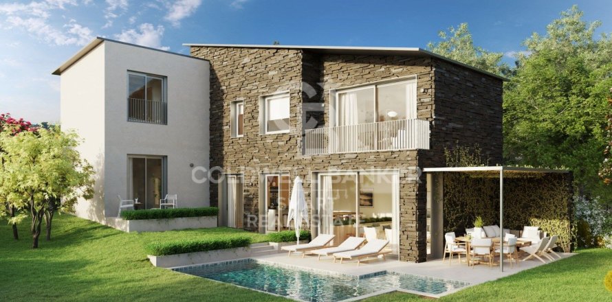 House à Oleiros, A Coruna, Espagne 4 chambres, 216 m2 No. 178484