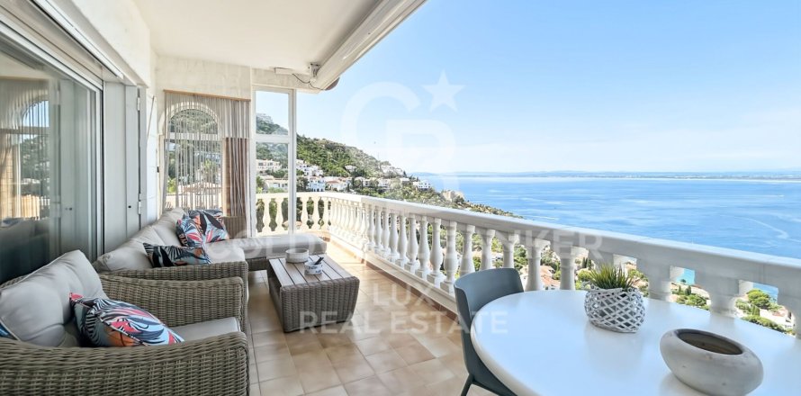 Penthouse à Roses, Girona, Espagne 2 chambres, 80 m2 No. 178481