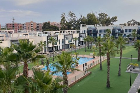 Квартира в Гуардамар-дель-Сегура, Аликанте, Испания 2 спальни, 155м2 №189258