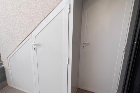 Продажа квартиры в Гуардамар-дель-Сегура, Аликанте, Испания 2 спальни, 155м2 №189258 - фото 4