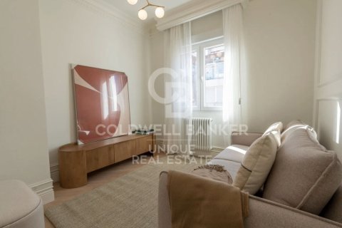 Apartment à Madrid, Espagne 2 chambres, 75 m2 No. 178786
