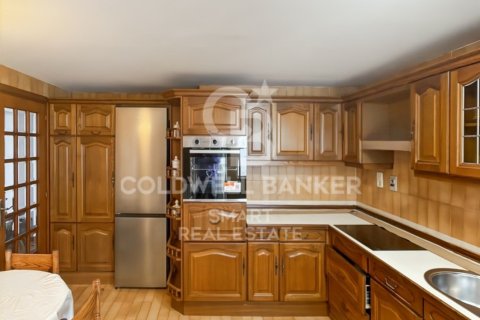 Huoneisto myytävänä A Coruna, Espanja, 4 makuuhuonetta, 151 m2 No. 178784 - kuva 10