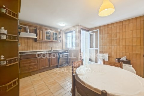 Huoneisto myytävänä A Coruna, Espanja, 4 makuuhuonetta, 151 m2 No. 178784 - kuva 7