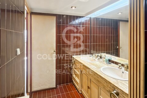 Huoneisto myytävänä A Coruna, Espanja, 4 makuuhuonetta, 151 m2 No. 178784 - kuva 23