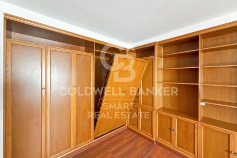 Huoneisto myytävänä A Coruna, Espanja, 4 makuuhuonetta, 151 m2 No. 178784 - kuva 12
