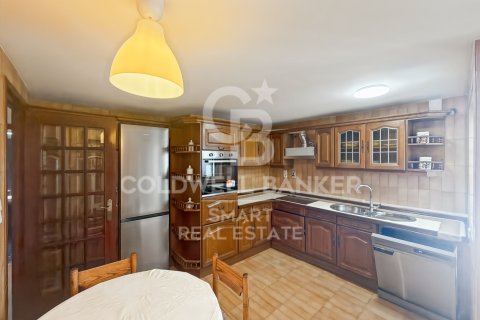 Huoneisto myytävänä A Coruna, Espanja, 4 makuuhuonetta, 151 m2 No. 178784 - kuva 8