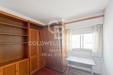 Huoneisto myytävänä A Coruna, Espanja, 4 makuuhuonetta, 151 m2 No. 178784 - kuva 13