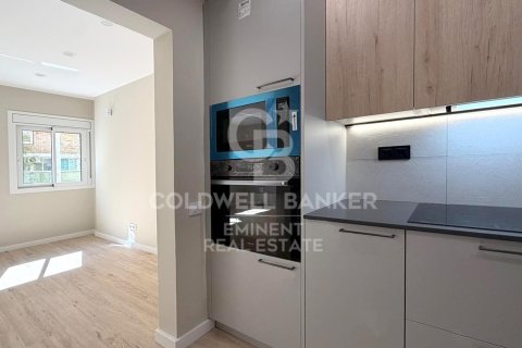 Apartment à vendre à Barcelona, Espagne, 2 chambres, 64 m2 No. 178783 - photo 6