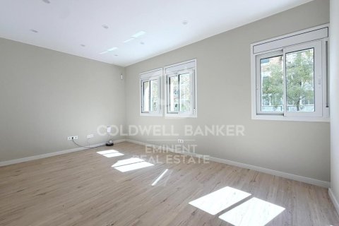 Apartment à vendre à Barcelona, Espagne, 2 chambres, 64 m2 No. 178783 - photo 3