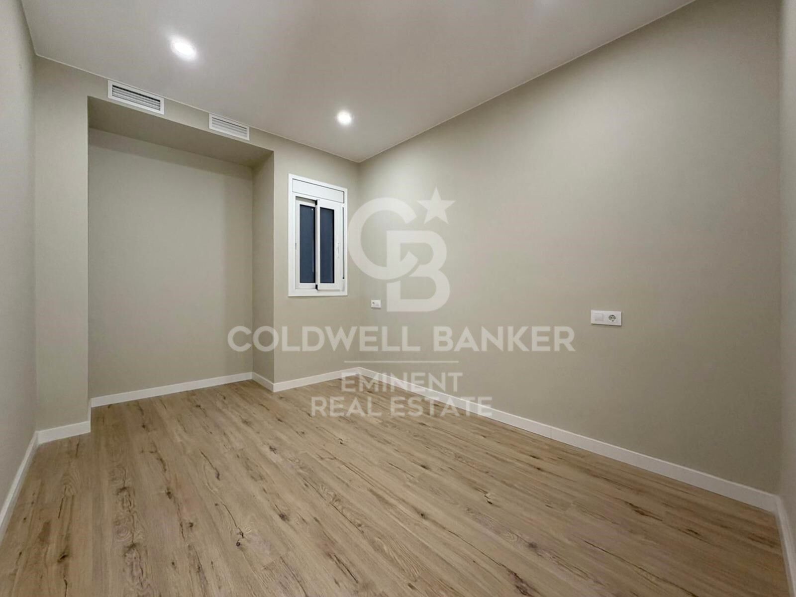 Apartamento en Barcelona, España 2 dormitorios, 64 m2 No. 178783