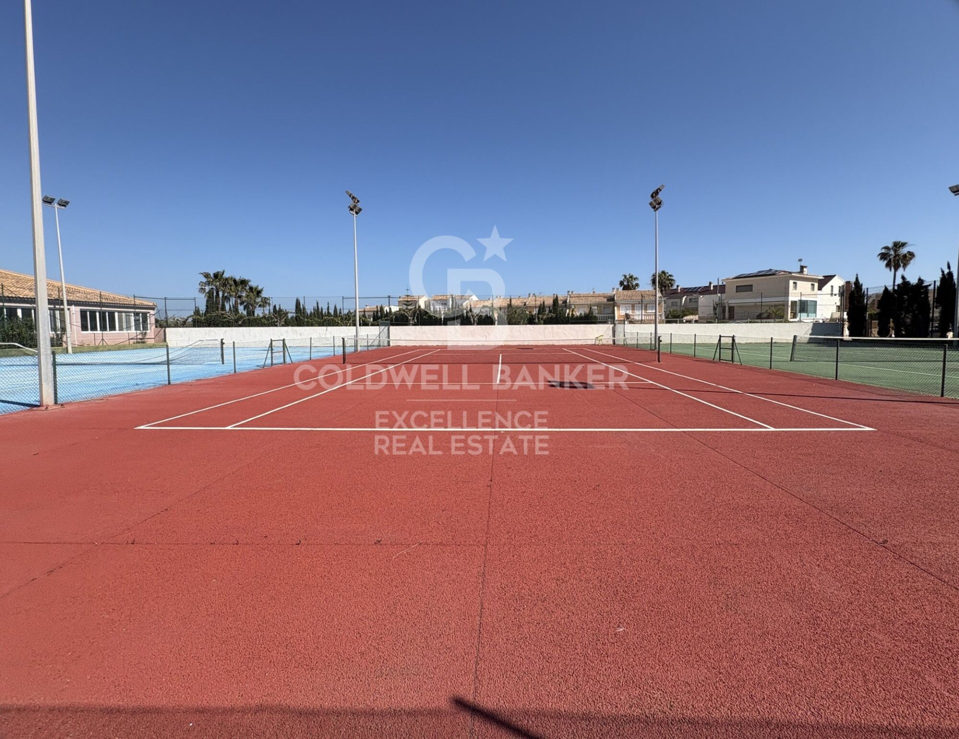 Propiedad comercial en Oliva, València, España 5714 m2 No. 178620