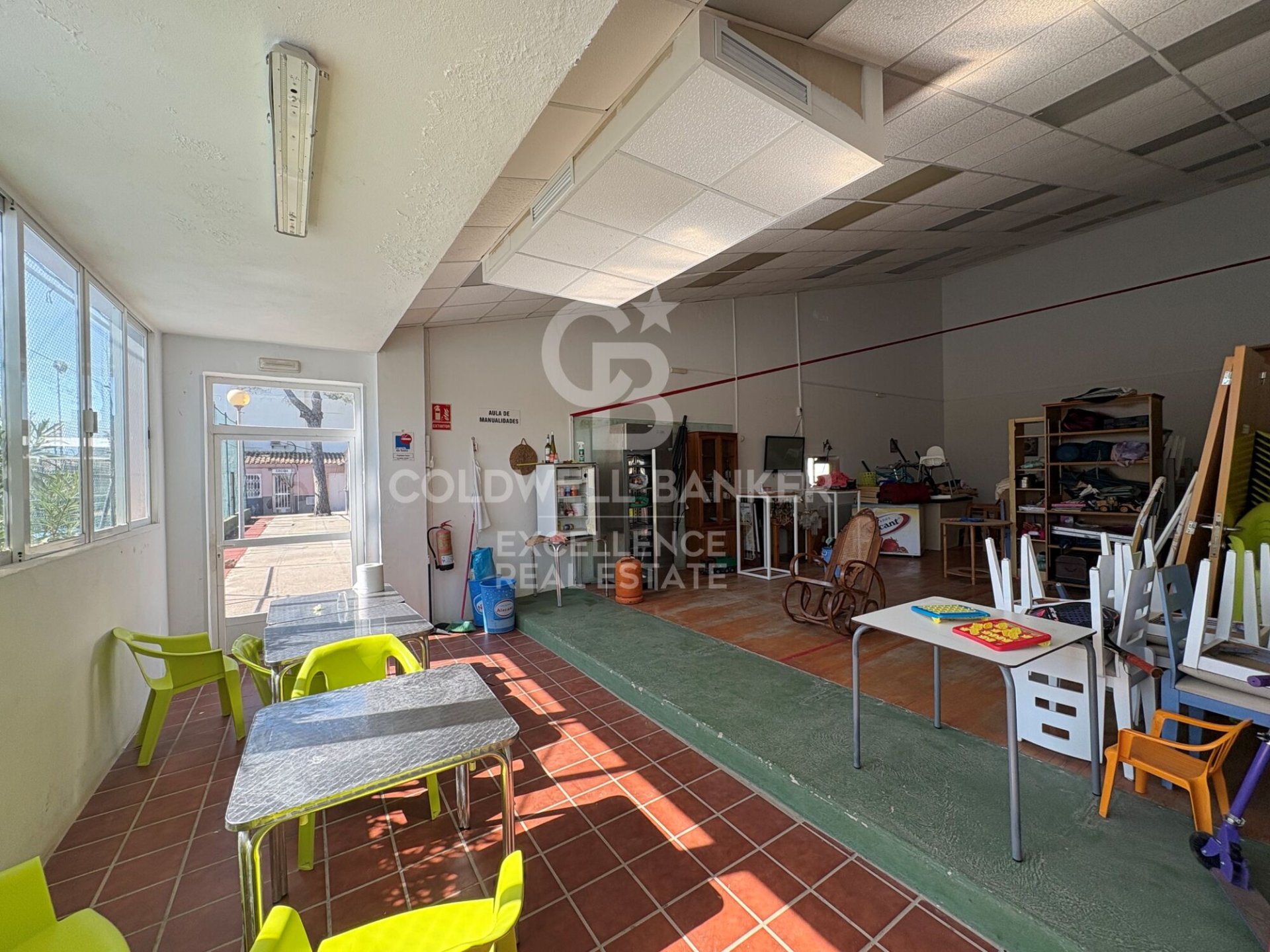 Propiedad comercial en Oliva, València, España 5714 m2 No. 178620