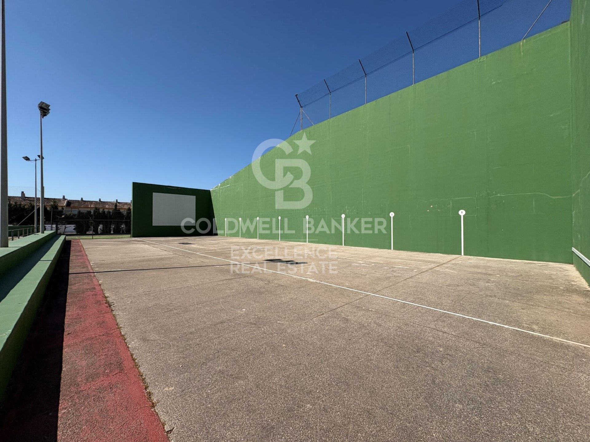 Propiedad comercial en Oliva, València, España 5714 m2 No. 178620