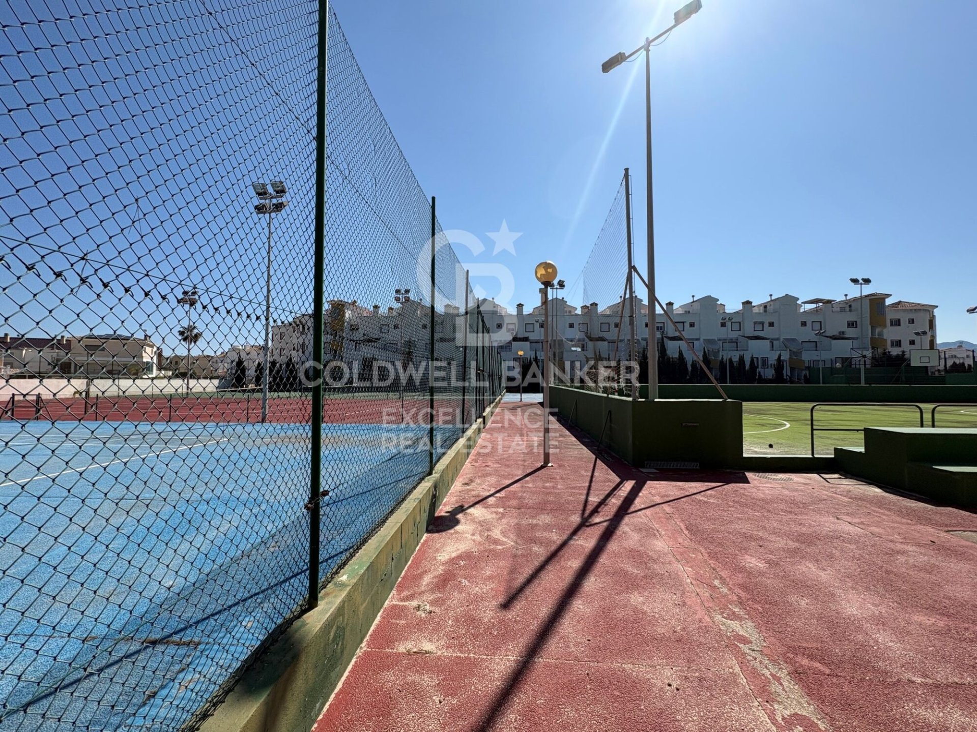 Propiedad comercial en Oliva, València, España 5714 m2 No. 178620