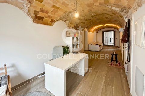 Duplex à vendre à Girona, Espagne, 3 chambres,  No. 178621 - photo 8