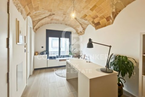 Duplex à vendre à Girona, Espagne, 3 chambres,  No. 178621 - photo 7