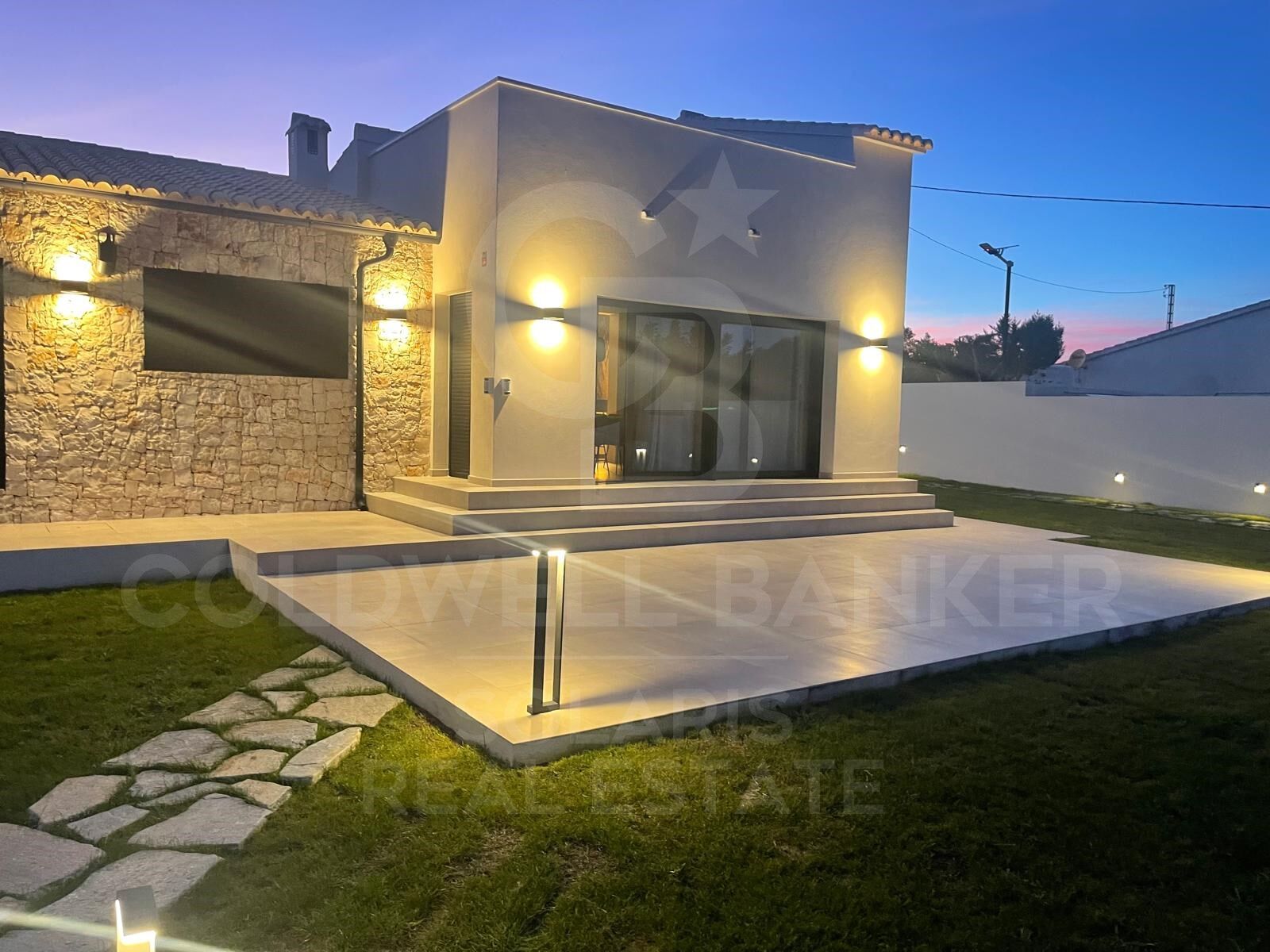Māja Denia, Alicante, Spānijā 3 istabas, 333 m2 Nr. 178619
