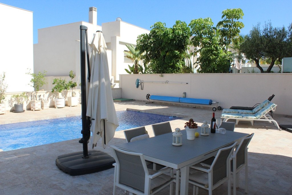 Huvila San Miguel de Salinas, Alicante, Espanja 3 makuuhuonetta, 118 m2 No. 142933