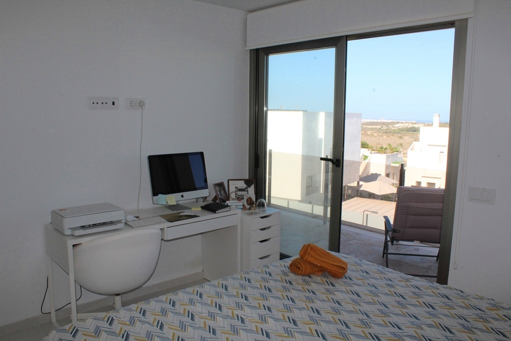 Huvila San Miguel de Salinas, Alicante, Espanja 3 makuuhuonetta, 118 m2 No. 142933