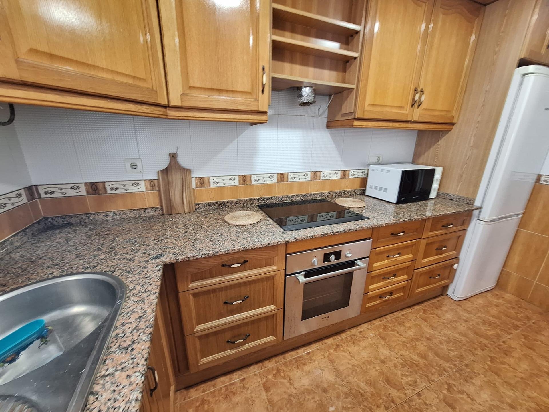 Apartment in Torrevieja, Alicante, Spain 3 bedrooms, 83 sq.m. No. 184271