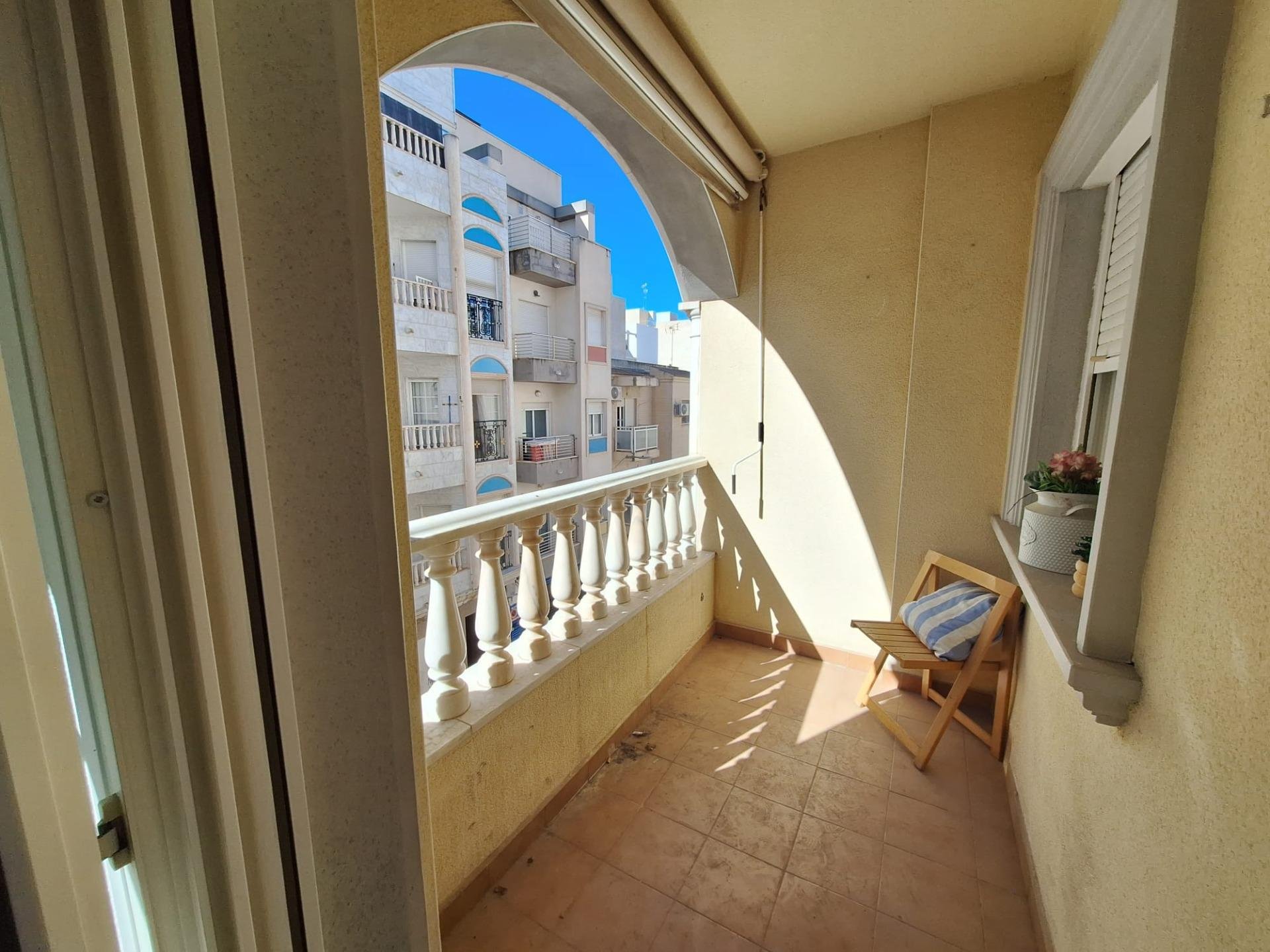 Apartment in Torrevieja, Alicante, Spain 3 bedrooms, 83 sq.m. No. 184271