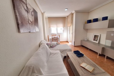 Продажа квартиры в Торревьеха, Аликанте, Испания 3 спальни, 83м2 №184271 - фото 5