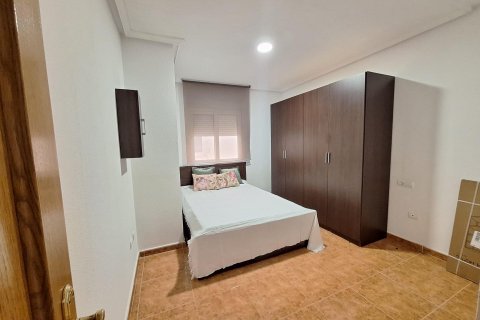 Продажа квартиры в Торревьеха, Аликанте, Испания 3 спальни, 83м2 №184271 - фото 3