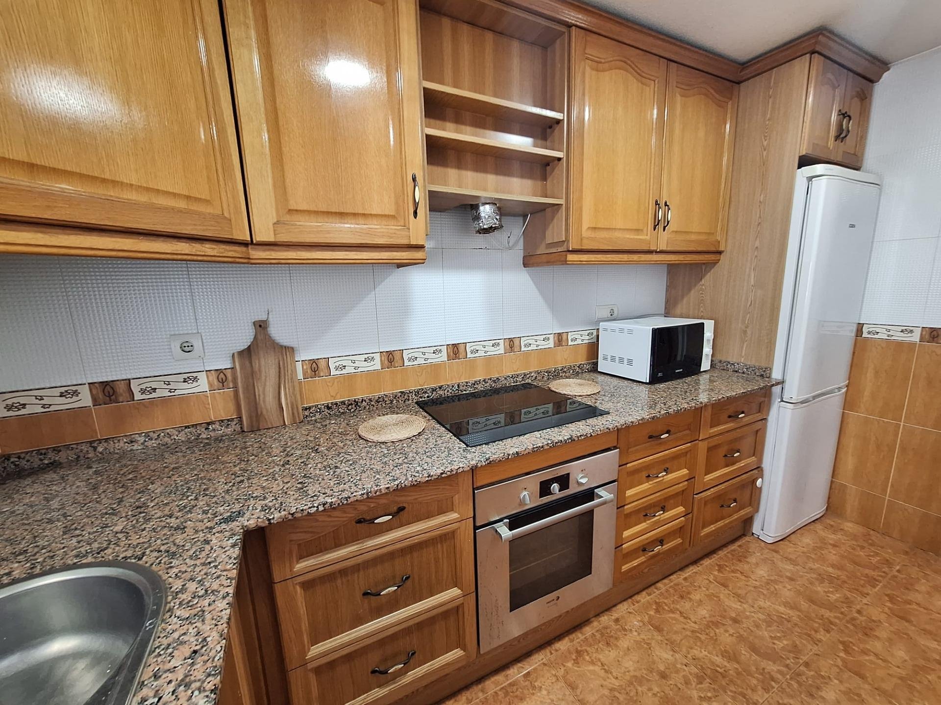 Apartment in Torrevieja, Alicante, Spain 3 bedrooms, 83 sq.m. No. 184271