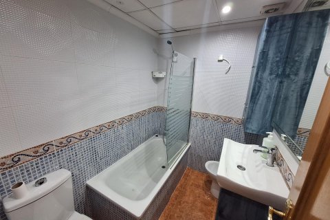 Продажа квартиры в Торревьеха, Аликанте, Испания 3 спальни, 83м2 №184271 - фото 28