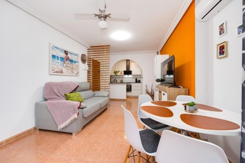 Apartment for sale in Torrevieja, Alicante, Spain 1 bedroom, 58 sq.m. No. 184268 - photo 9