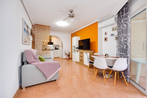 Apartment for sale in Torrevieja, Alicante, Spain 1 bedroom, 58 sq.m. No. 184268 - photo 8