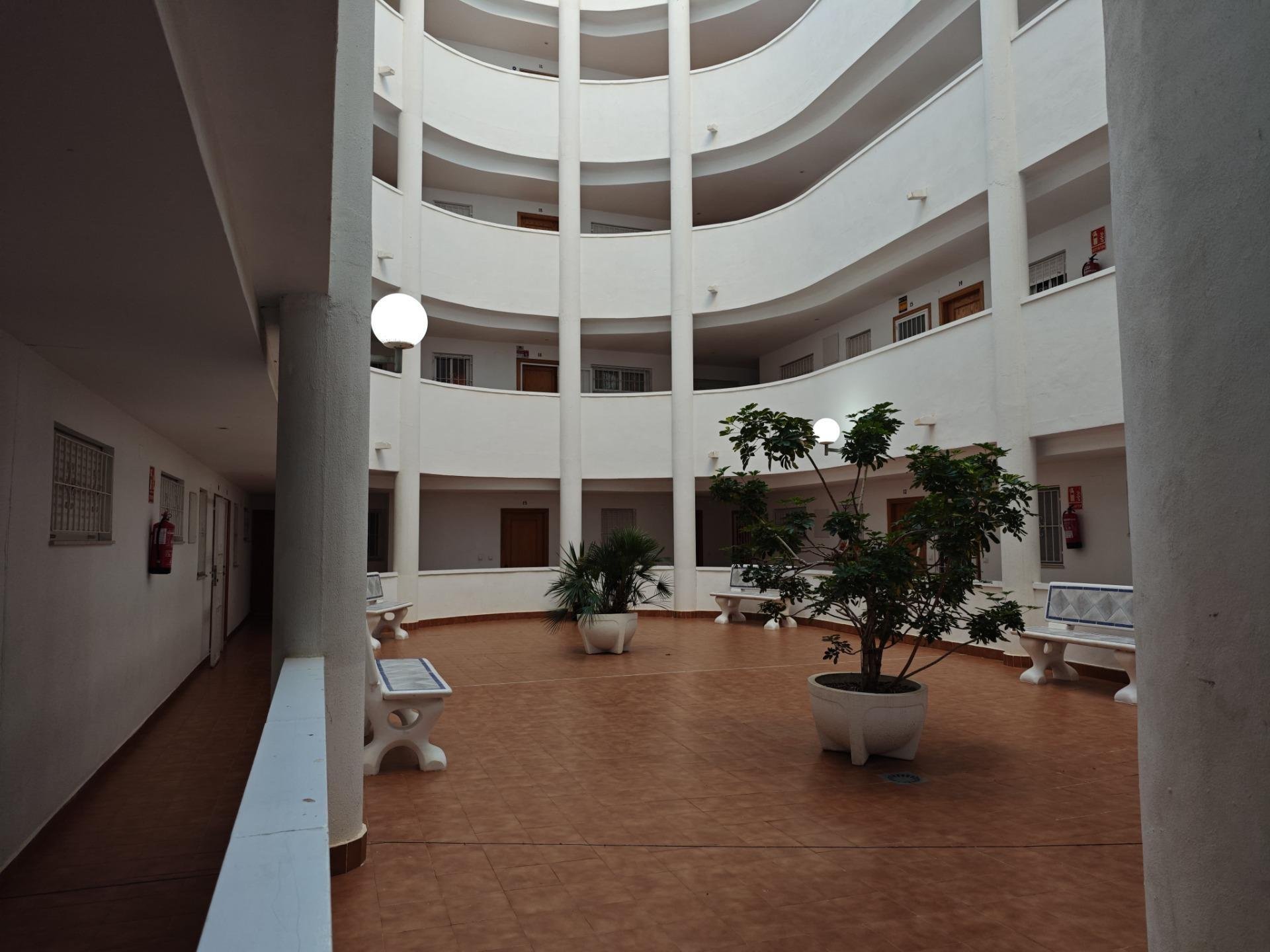 Apartment à Torrevieja, Alicante, Espagne 2 chambres, 65 m2 No. 184273