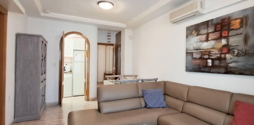 Apartment in Torrevieja, Alicante, Spain 2 bedrooms, 67 sq.m. No. 184274