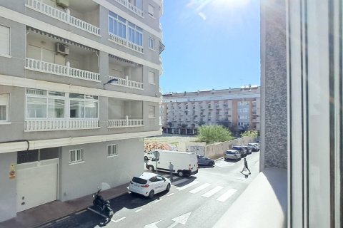 Apartment for sale in Torrevieja, Alicante, Spain 2 bedrooms, 67 sq.m. No. 184274 - photo 6