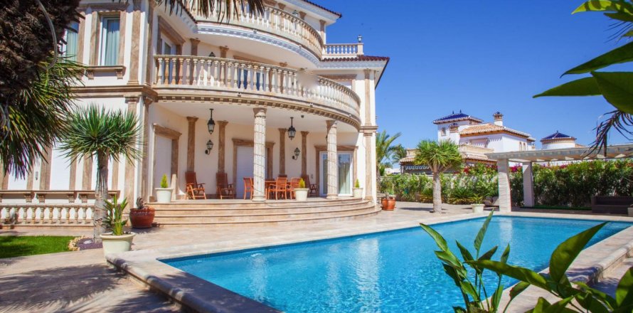 Villa a Cabo Roig, Alicante, Spagna 6 camere da letto, 600 mq. N° 145469