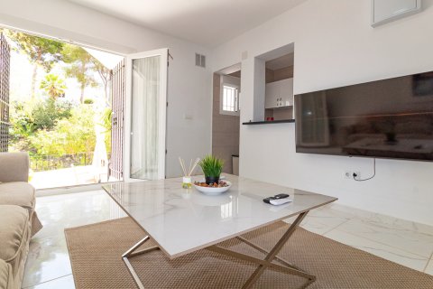 Townhouse for sale in Alicante, Spain 4 bedrooms, 142 sq.m. No. 193169 - photo 12