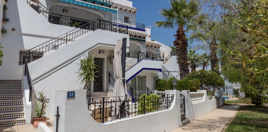 Townhouse in Alicante, Spain 4 bedrooms, 142 sq.m. No. 193169