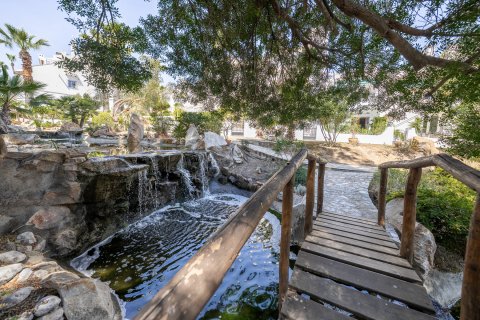 Townhouse for sale in Alicante, Spain 4 bedrooms, 142 sq.m. No. 193169 - photo 4