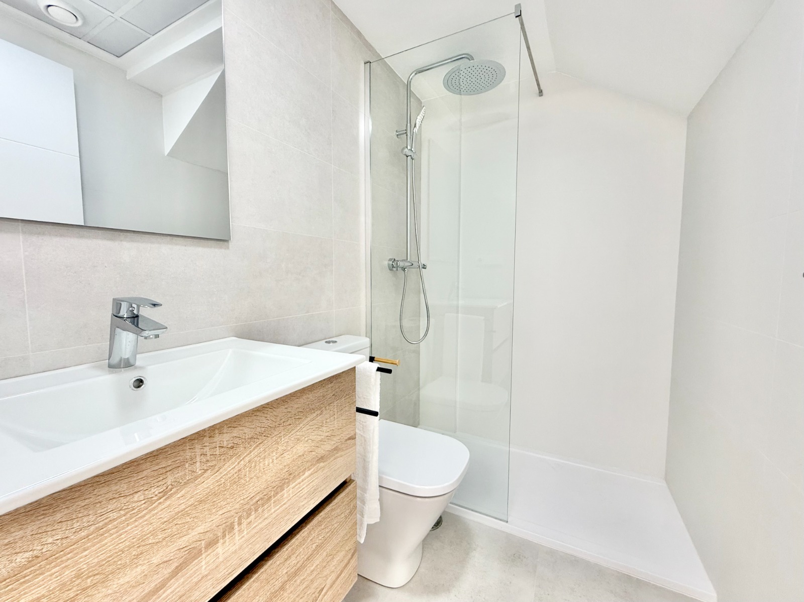Appartamento a Cox, Alicante, Spagna 2 camere da letto, 101 mq. N° 151304